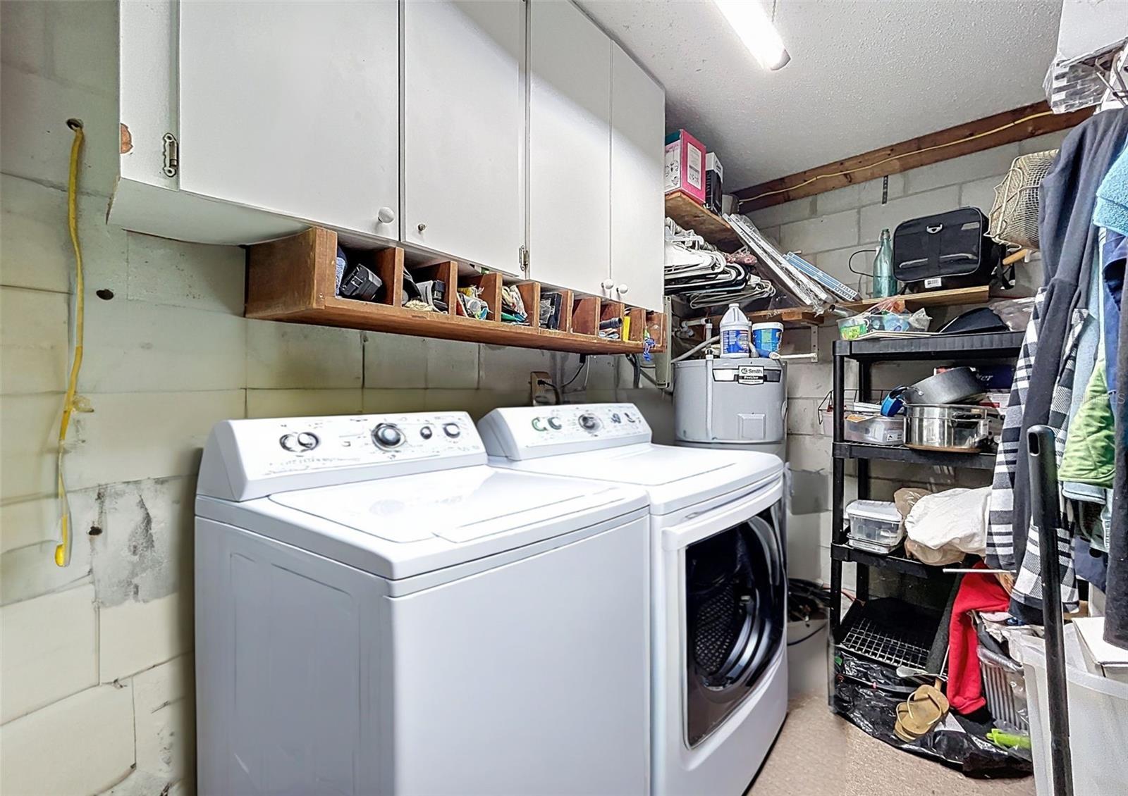 Image 32 of 63 For 7111 Lawnview Ct