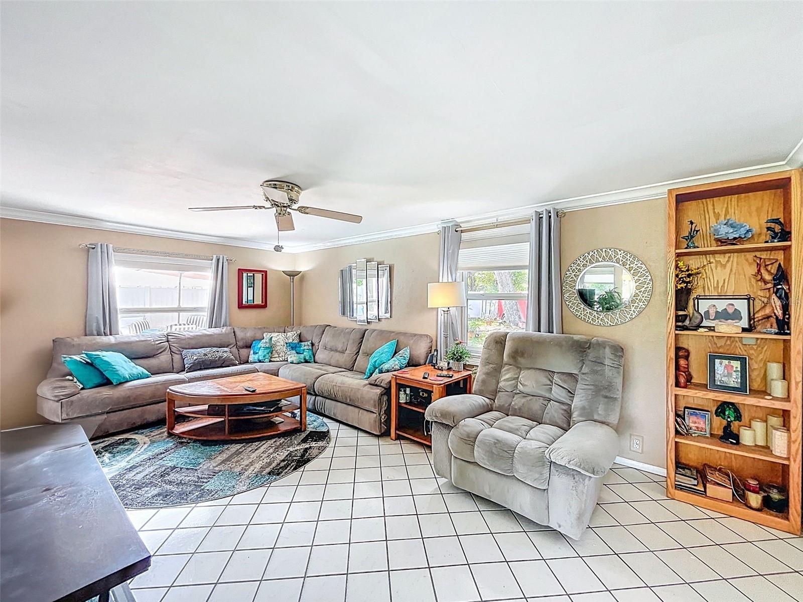 Image 7 of 63 For 7111 Lawnview Ct