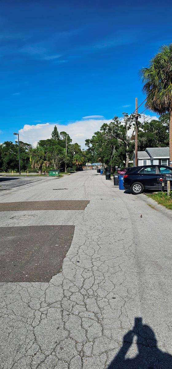 Image 4 of 6 For Grant Street