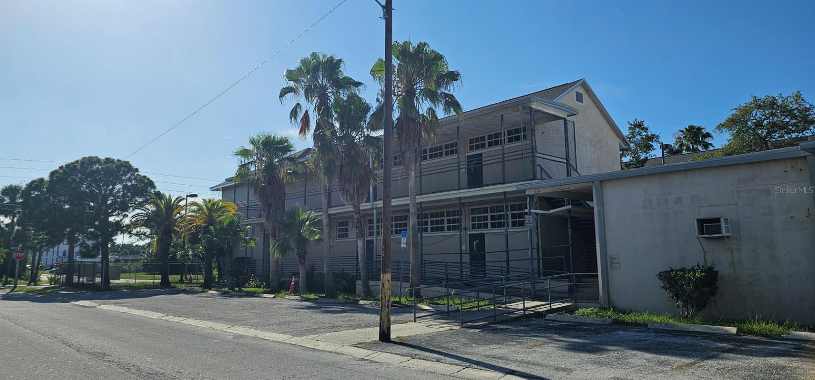 Image 5 of 6 For Grant Street
