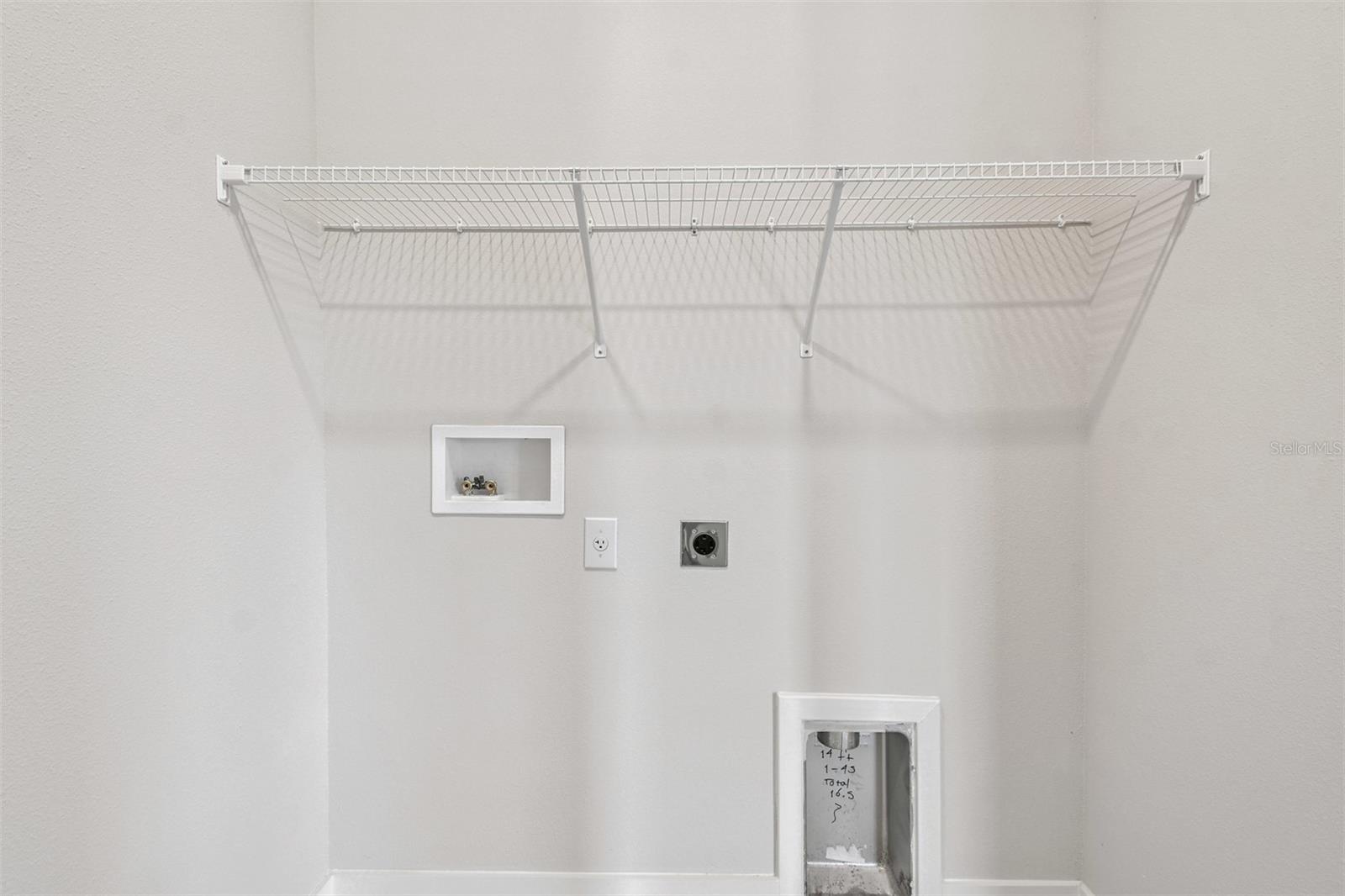 Image 31 of 42 For 10648 Crescent Creek Crossing