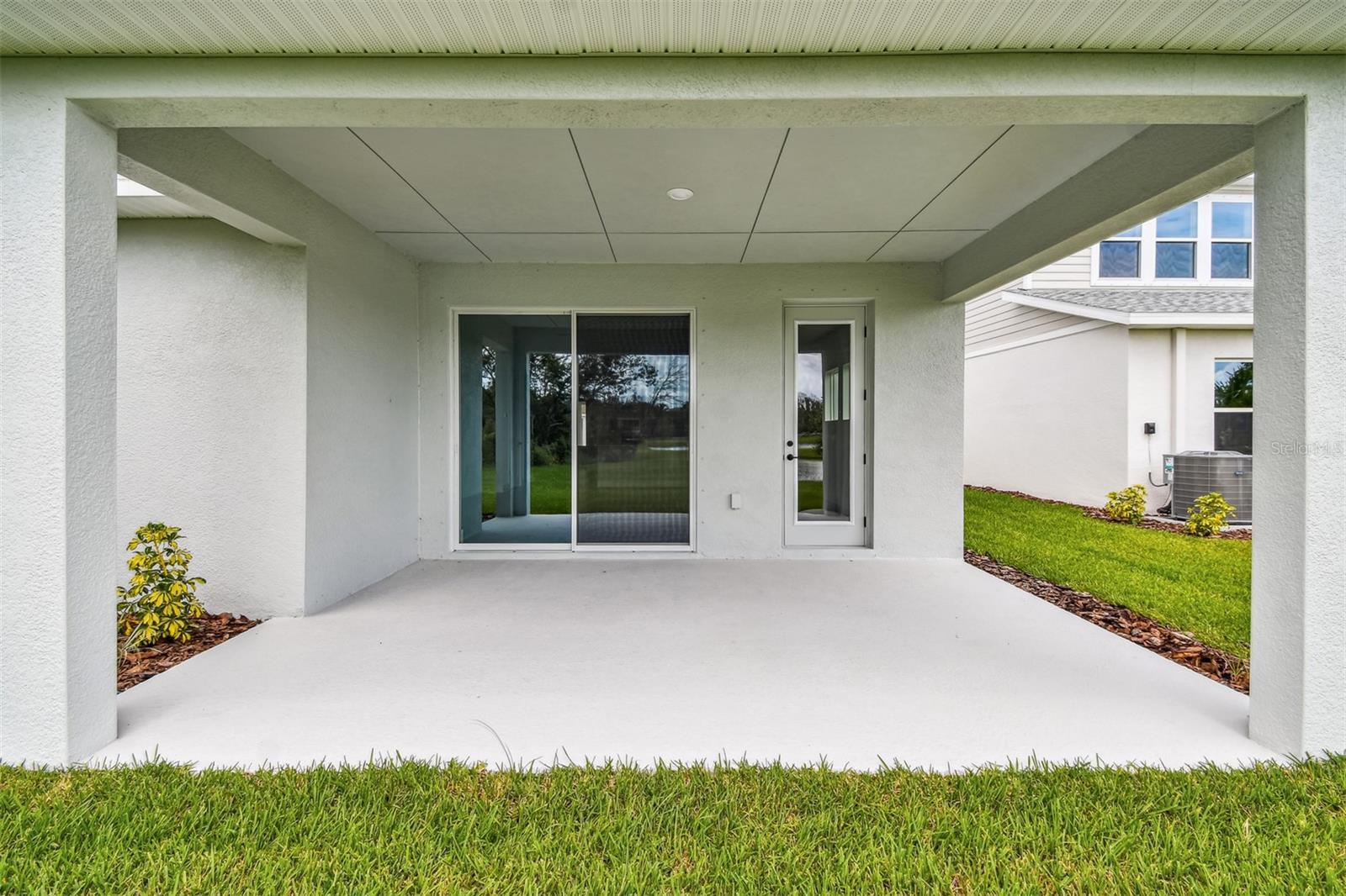 Image 32 of 42 For 10648 Crescent Creek Crossing