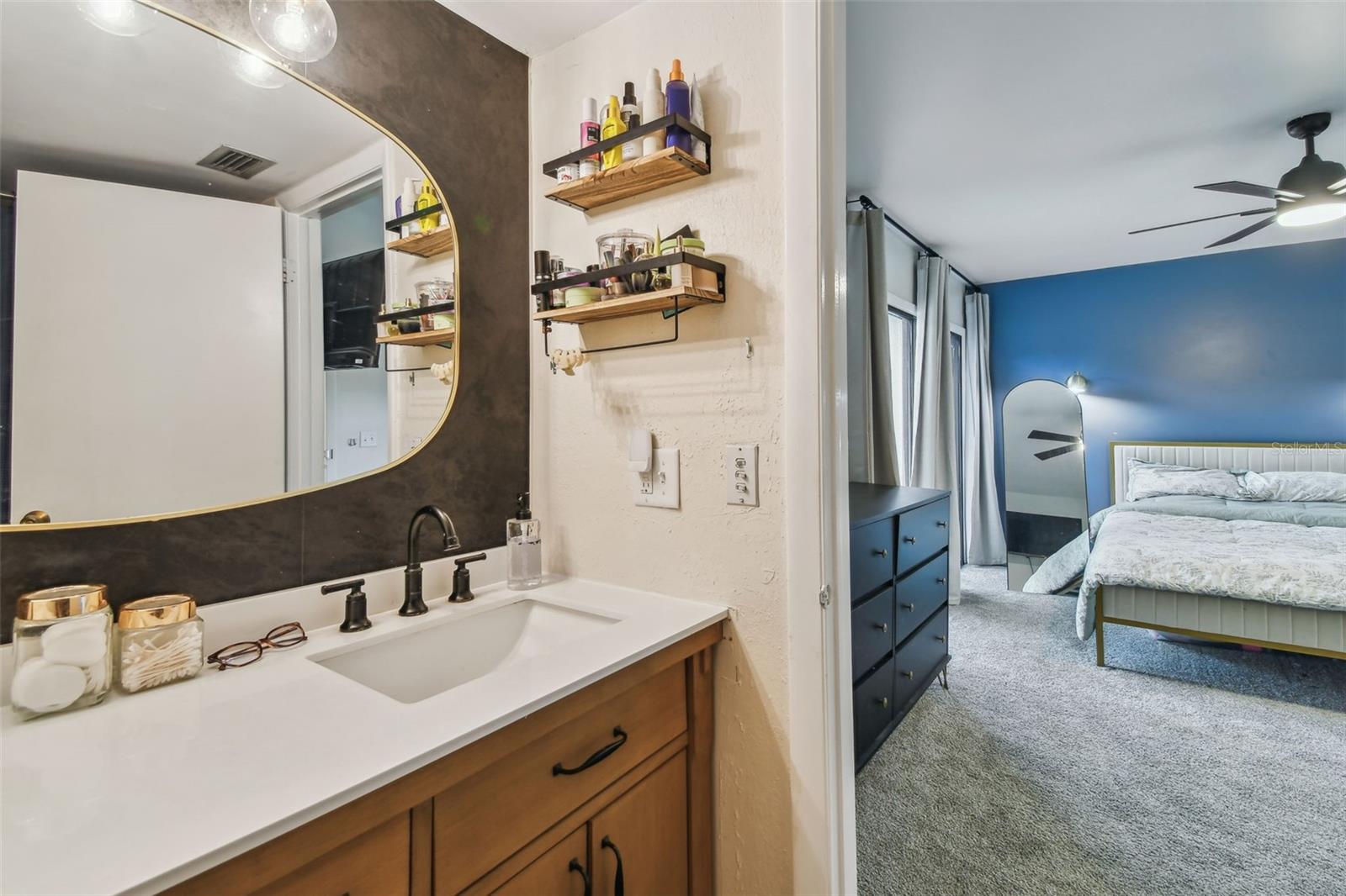 Image 14 of 67 For 4114 Pinelake Lane 202