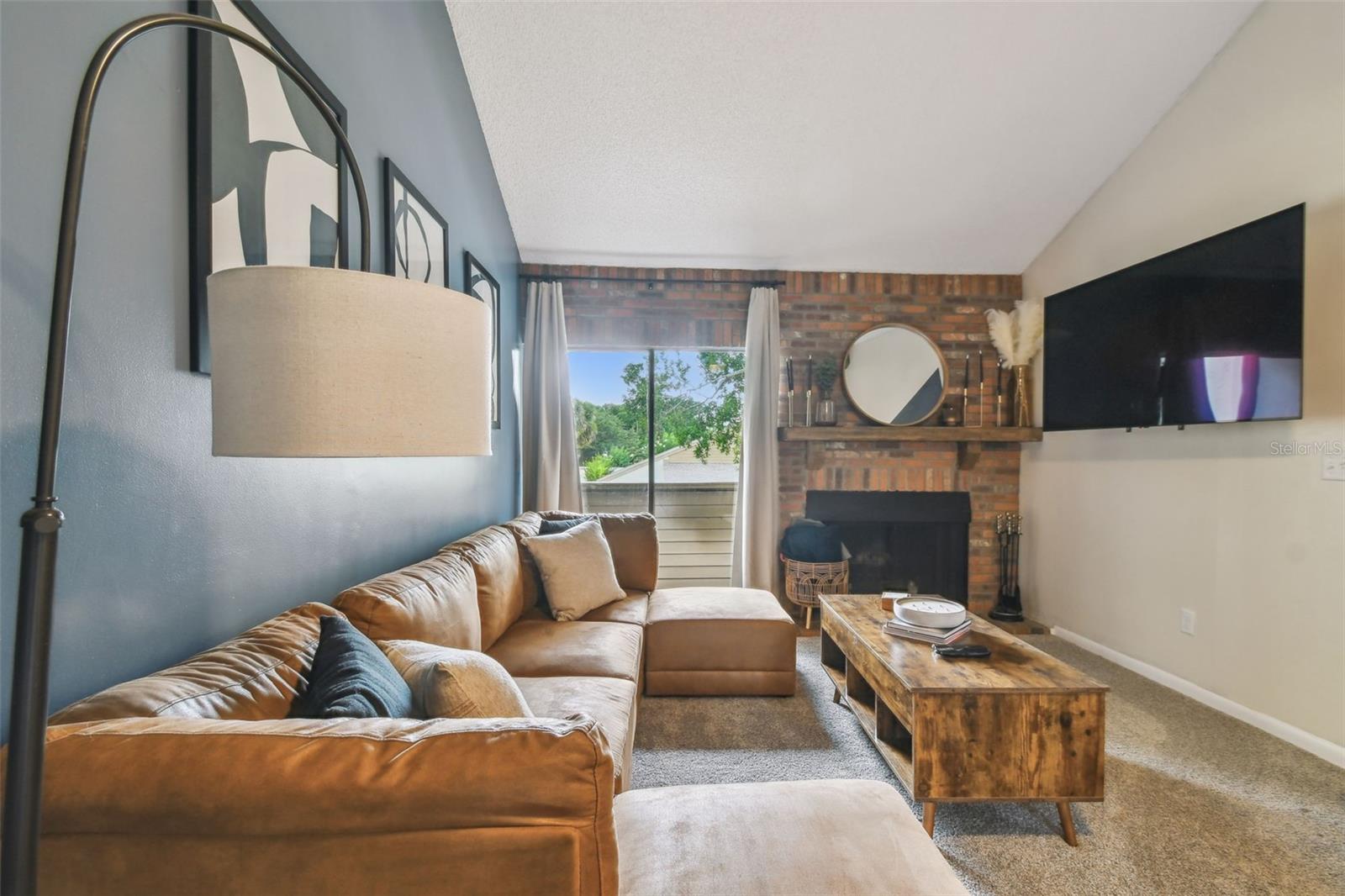 Image 23 of 67 For 4114 Pinelake Lane 202