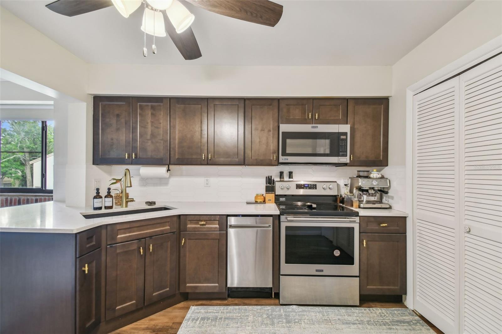 Image 39 of 67 For 4114 Pinelake Lane 202