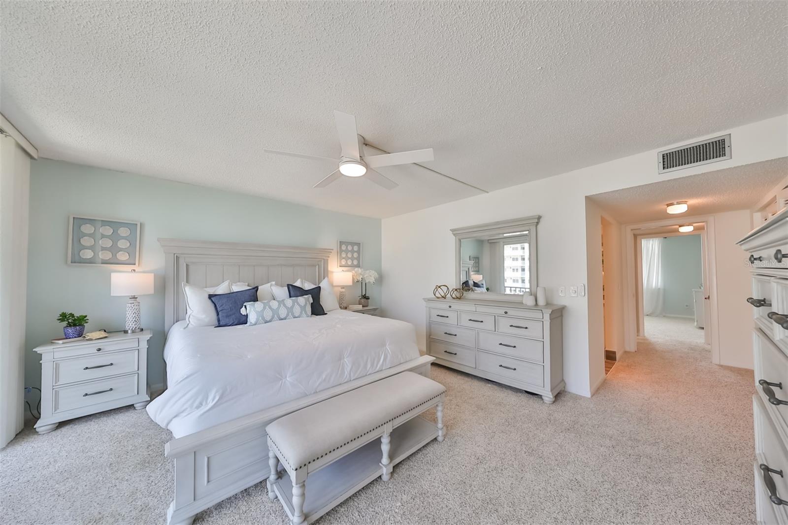 Image 14 of 44 For 1591 Gulf Boulevard 304s