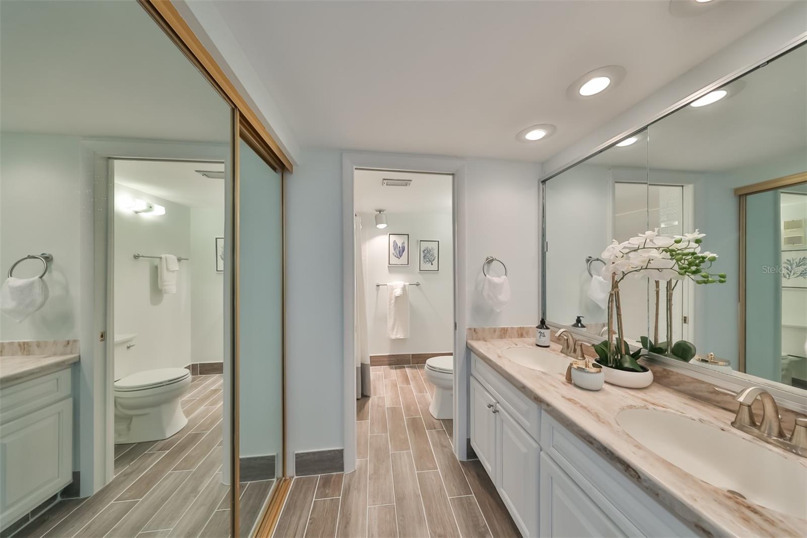Image 17 of 44 For 1591 Gulf Boulevard 304s