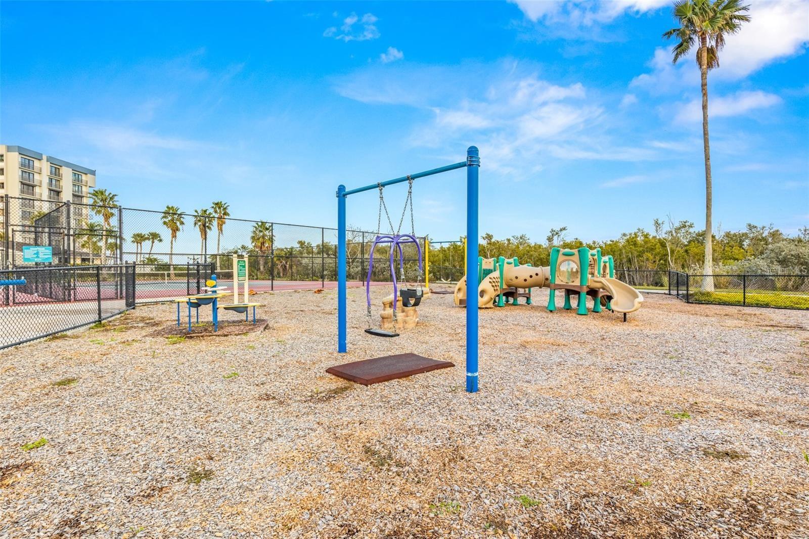 Image 32 of 44 For 1591 Gulf Boulevard 304s