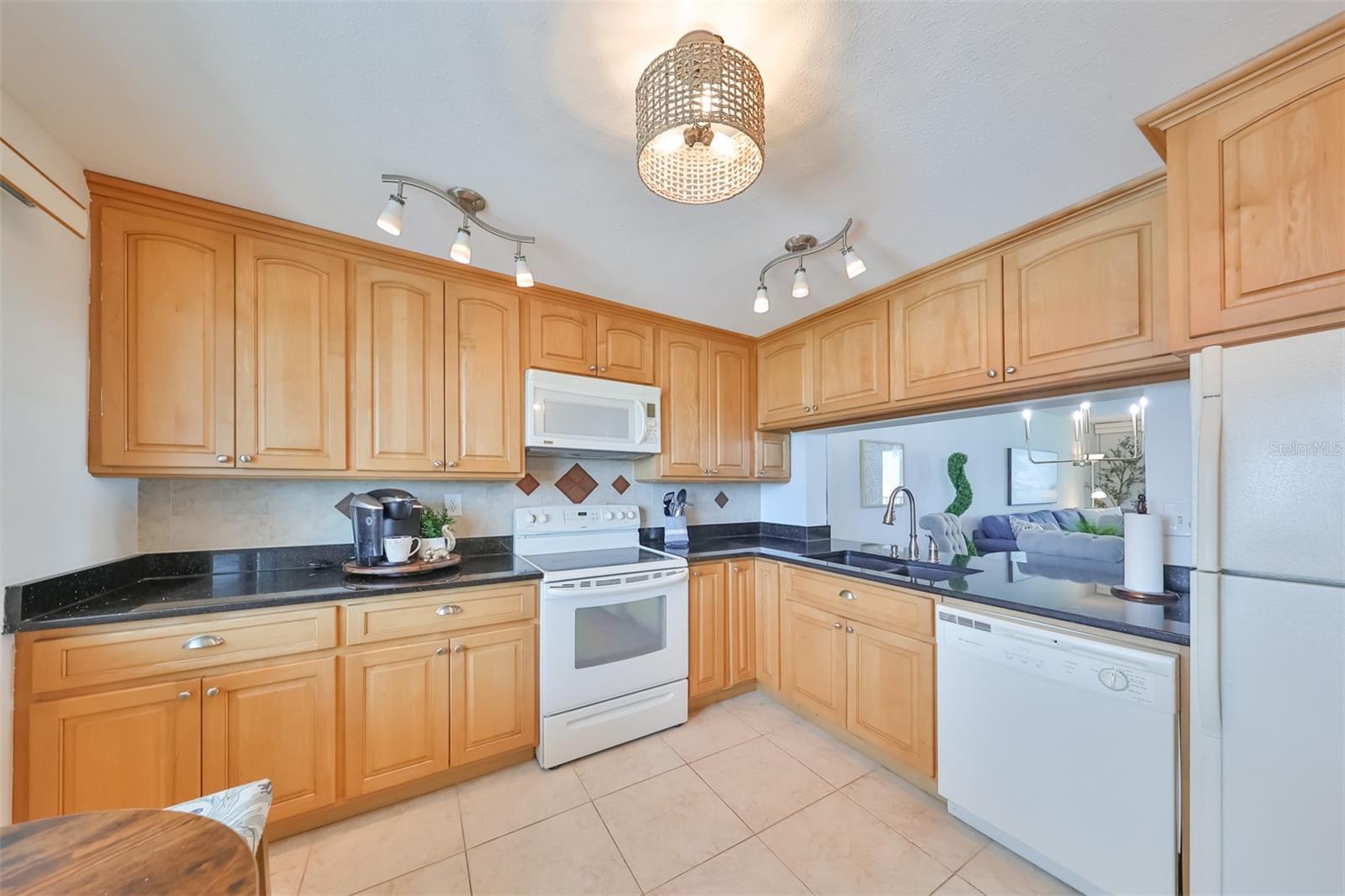 Image 7 of 44 For 1591 Gulf Boulevard 304s