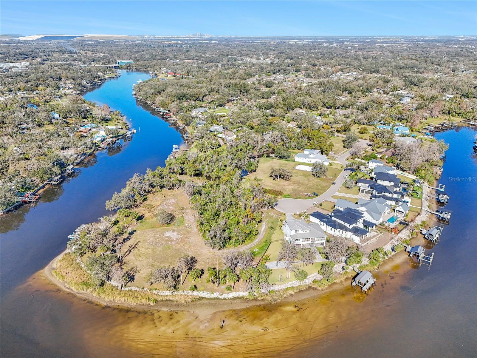 Image 14 of 19 For 8331 Alafia Pointe Drive