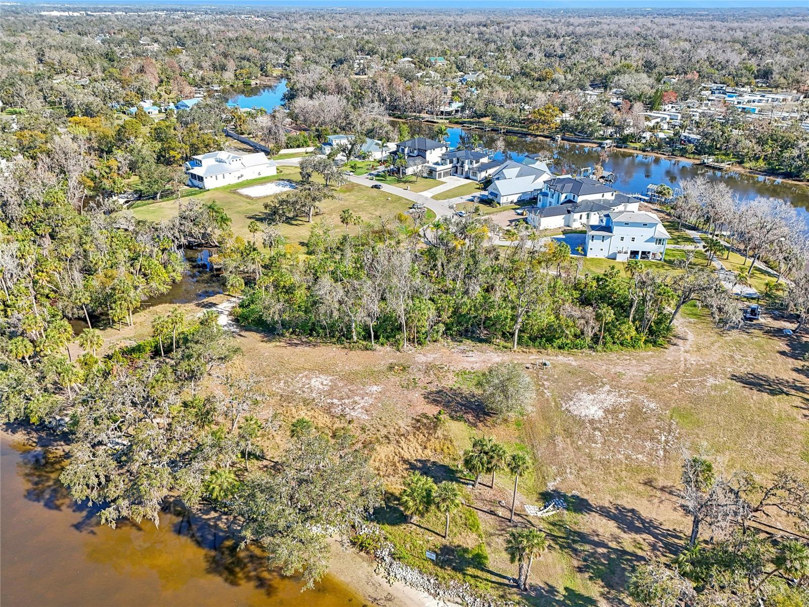 Image 16 of 19 For 8331 Alafia Pointe Drive