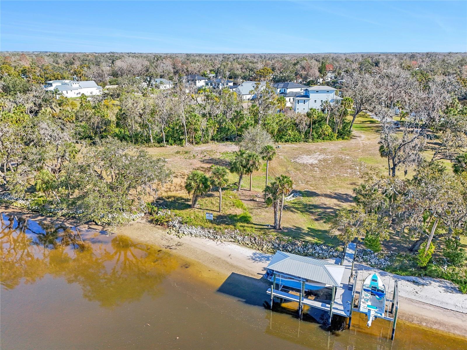 Image 5 of 19 For 8331 Alafia Pointe Drive