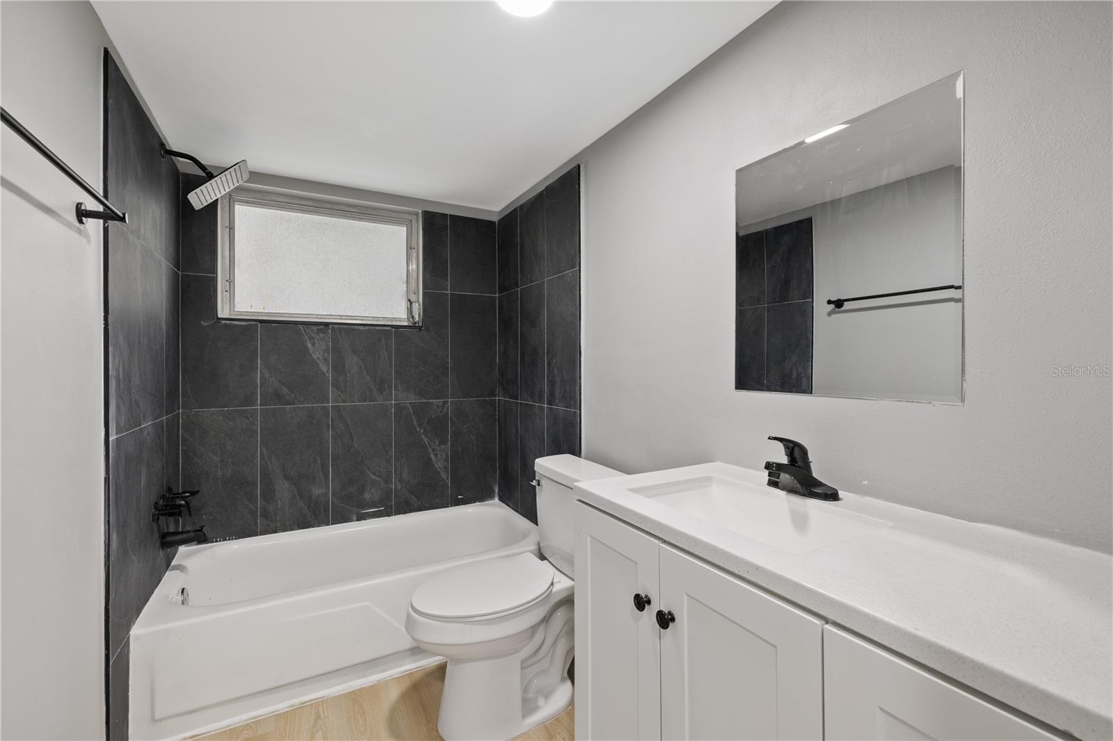 Image 18 of 30 For 4430 Shoreline Drive
