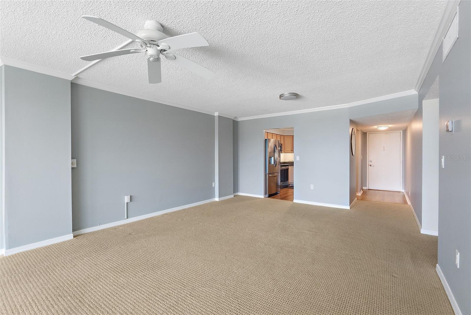 Image 17 of 26 For 700 Beach Drive Ne 606