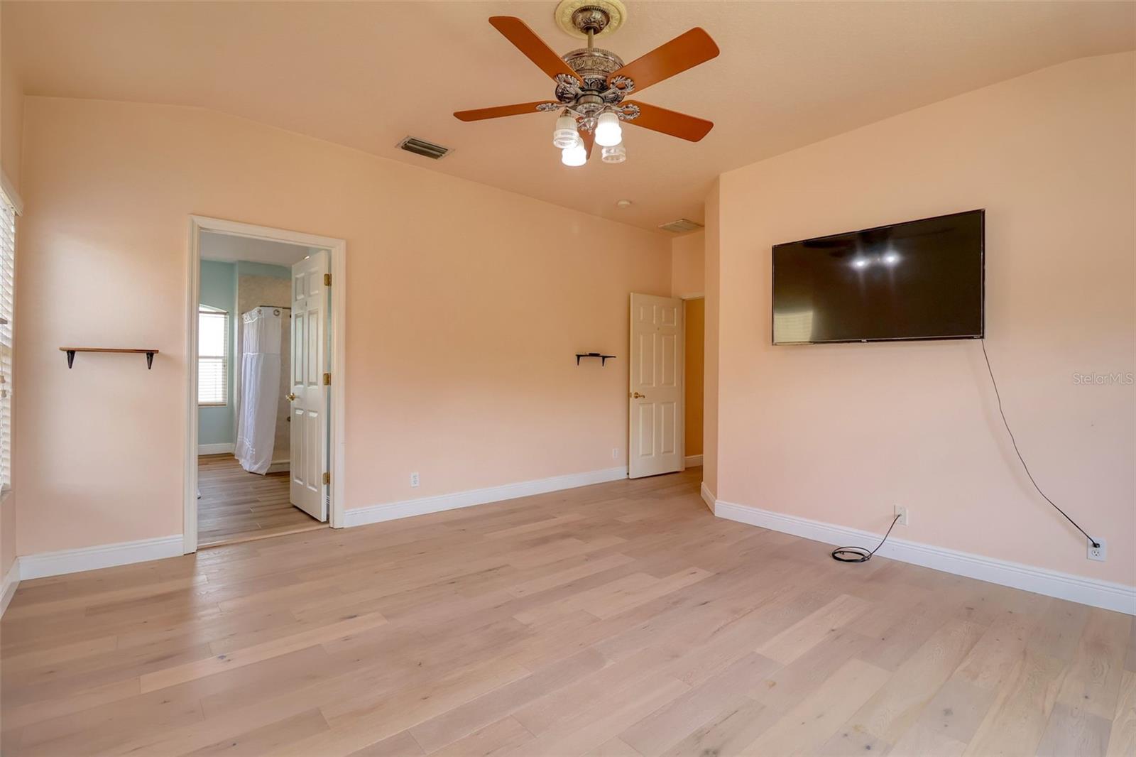 Image 32 of 56 For 2228 Hannah Way S