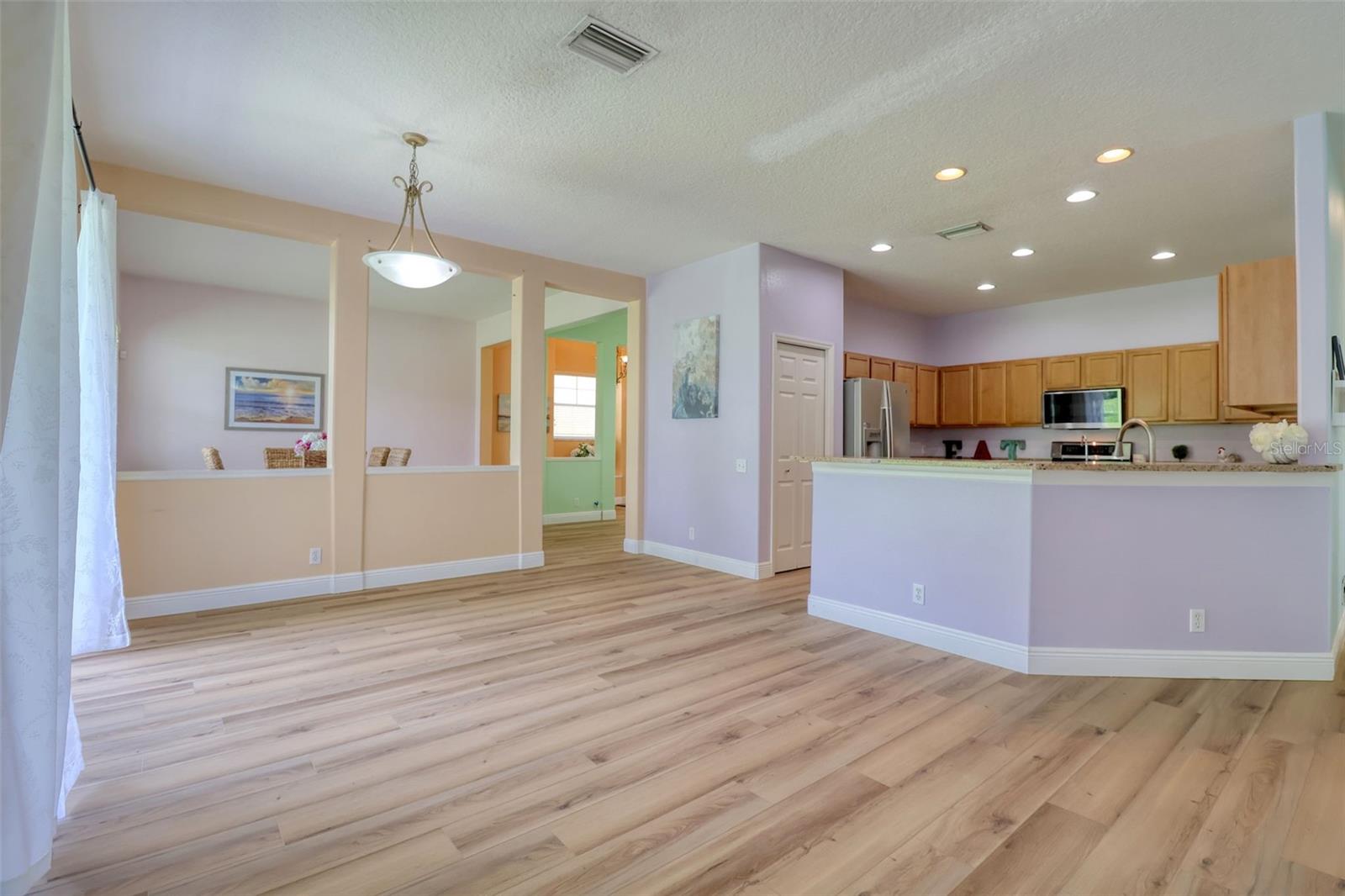 Image 5 of 56 For 2228 Hannah Way S