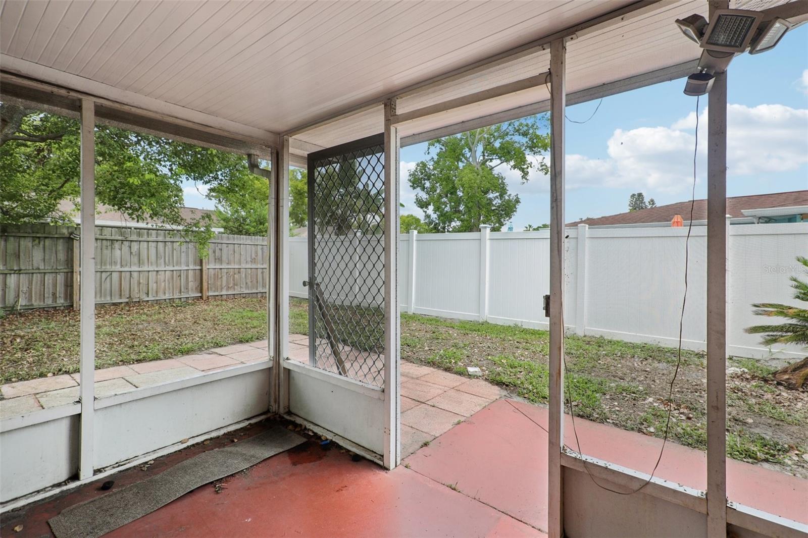 Image 21 of 26 For 10336 Alice M Court
