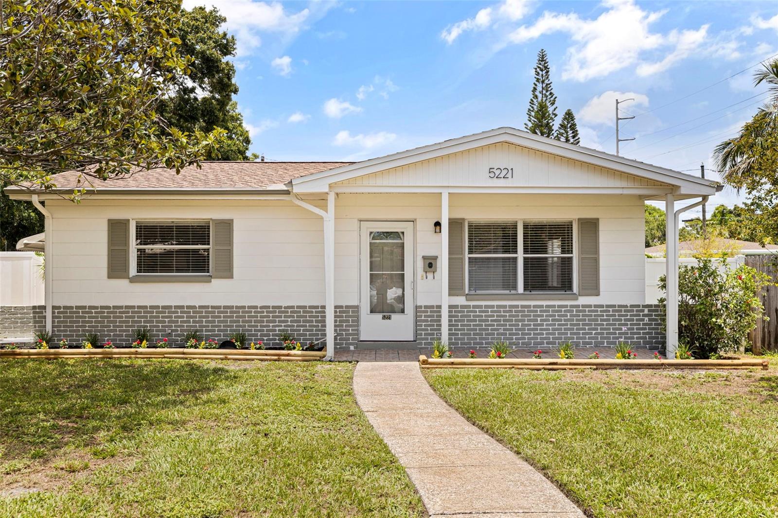 Details for 5221 4th Avenue N, ST PETERSBURG, FL 33710
