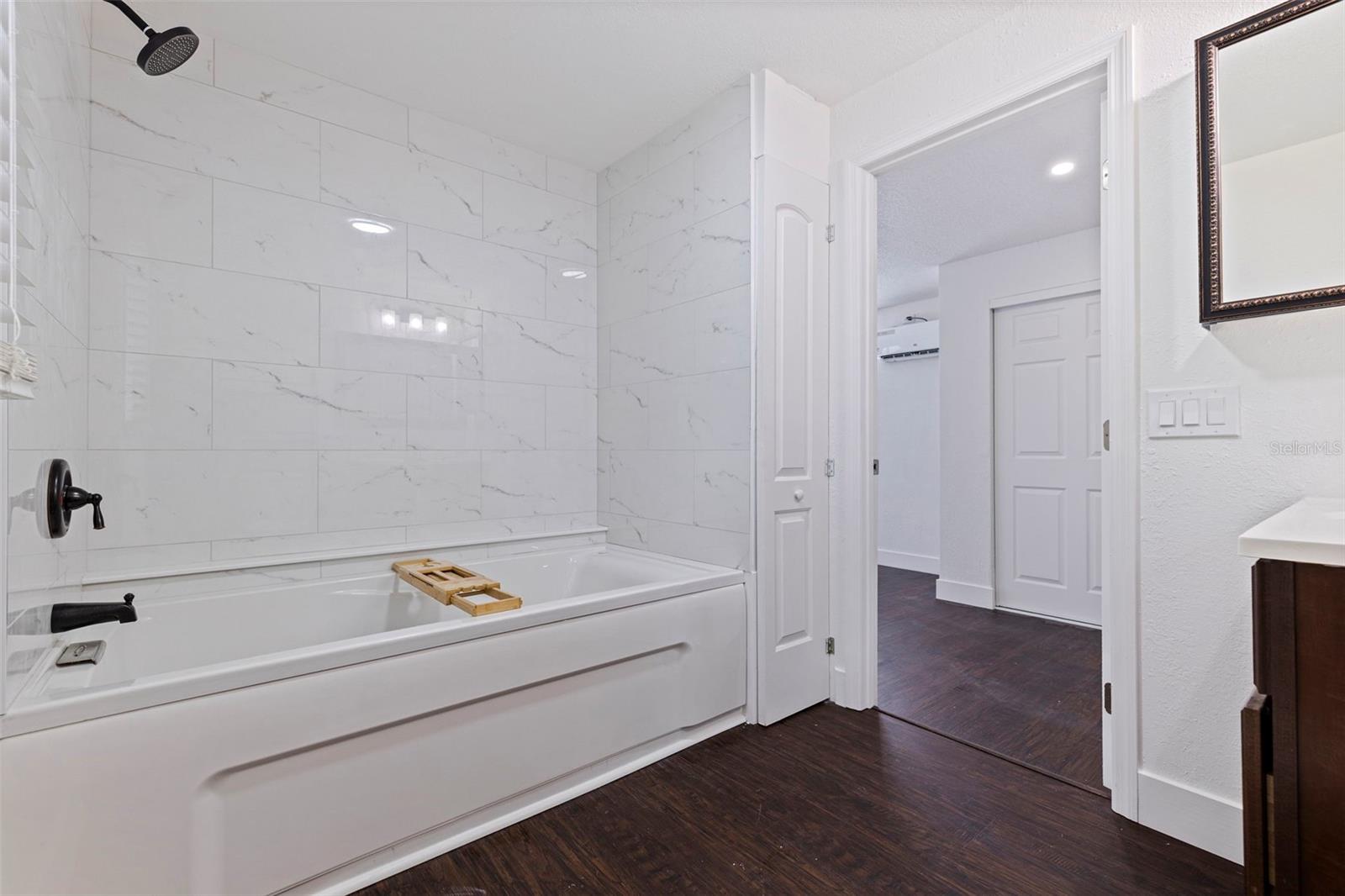 Image 11 of 22 For 5221 4th Avenue N