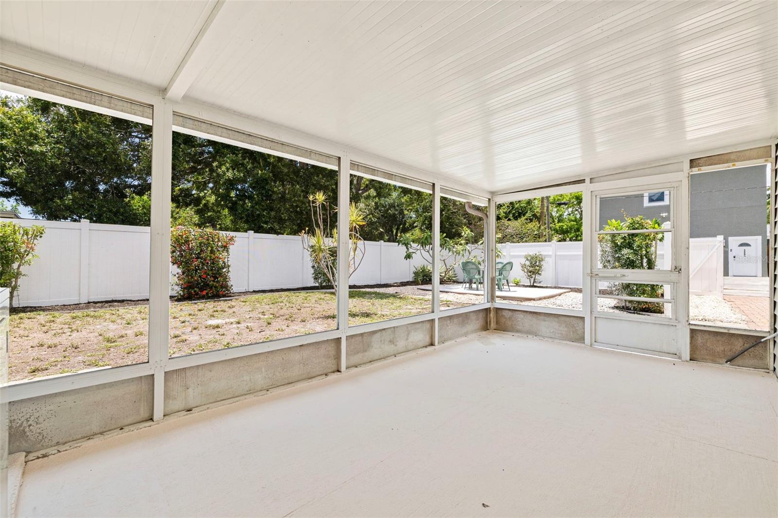 Image 15 of 22 For 5221 4th Avenue N