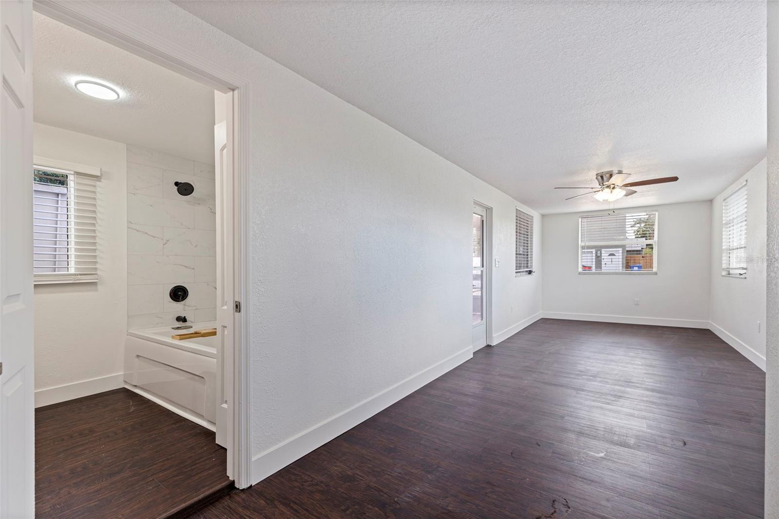 Image 8 of 22 For 5221 4th Avenue N