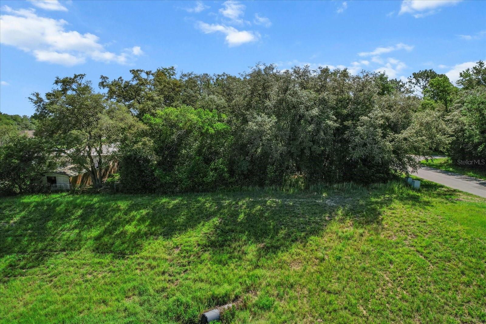 Listing photo id 3 for 9440 Caressa Way