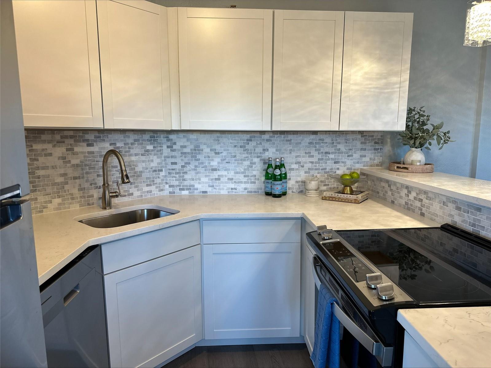 Image 15 of 45 For 3315 58th Avenue S 421