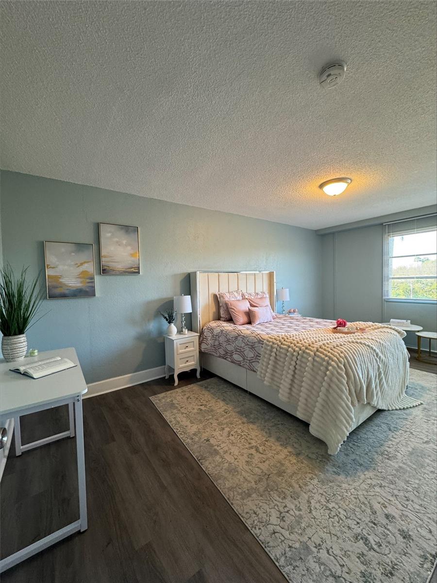 Image 20 of 45 For 3315 58th Avenue S 421