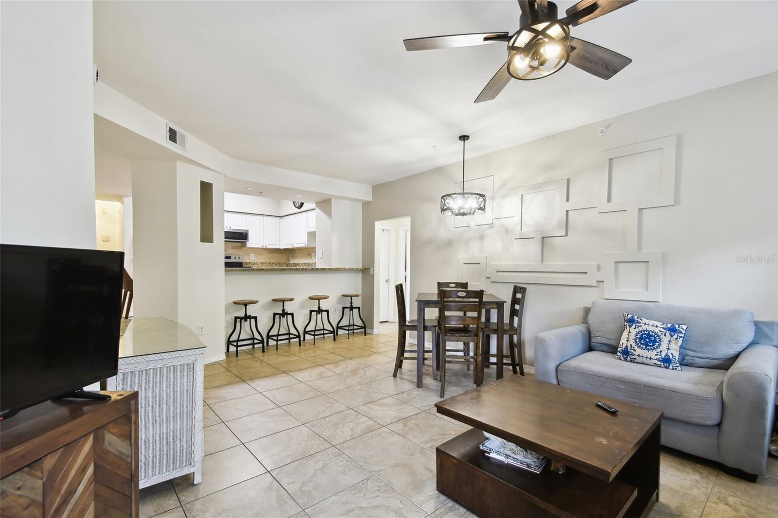 Image 16 of 35 For 504 Armenia Avenue 1329b