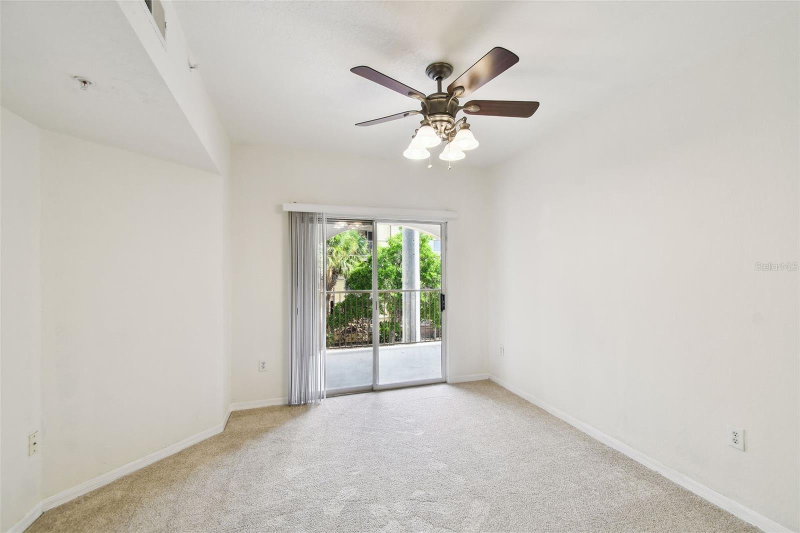 Image 22 of 35 For 504 Armenia Avenue 1329b