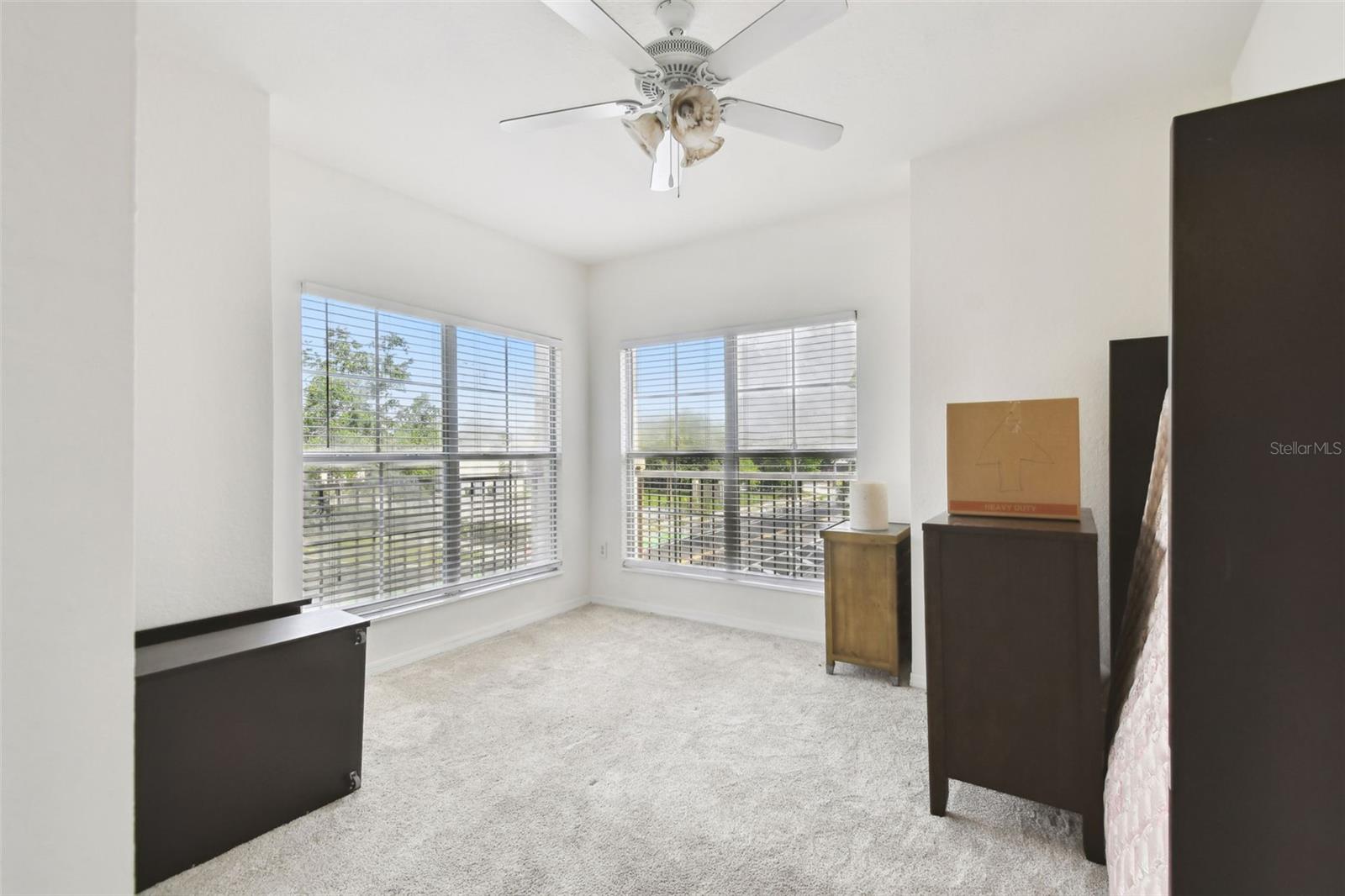 Image 27 of 35 For 504 Armenia Avenue 1329b