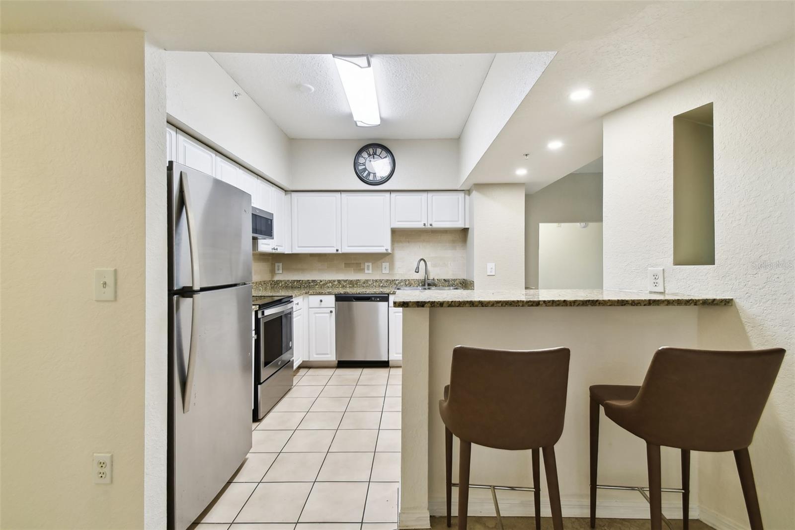 Image 5 of 35 For 504 Armenia Avenue 1329b