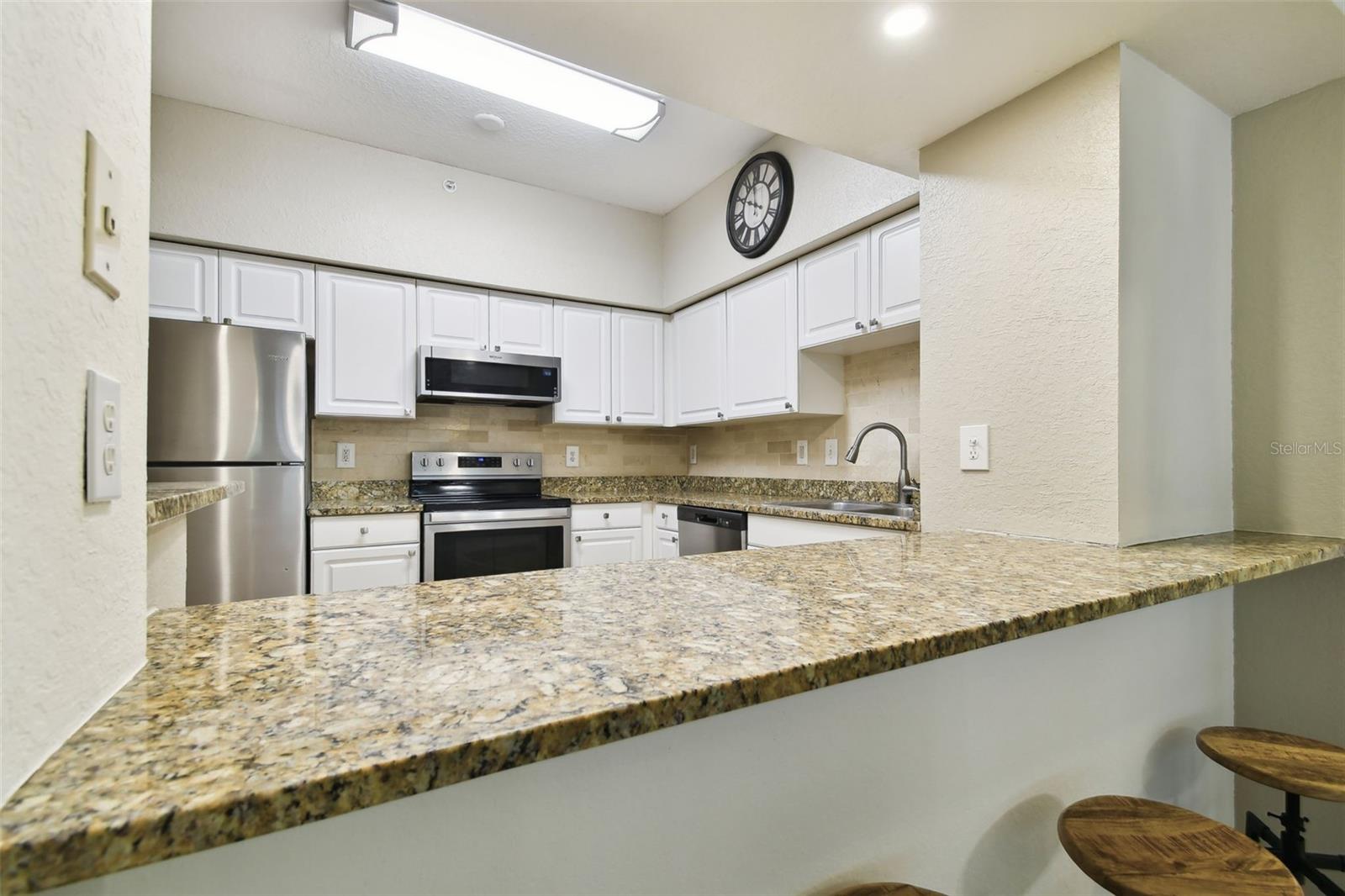 Image 7 of 35 For 504 Armenia Avenue 1329b