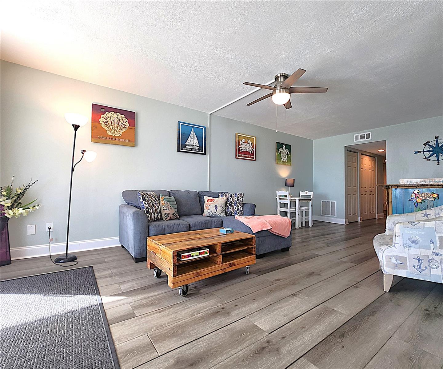 Image 11 of 44 For 18650 Gulf Boulevard 314