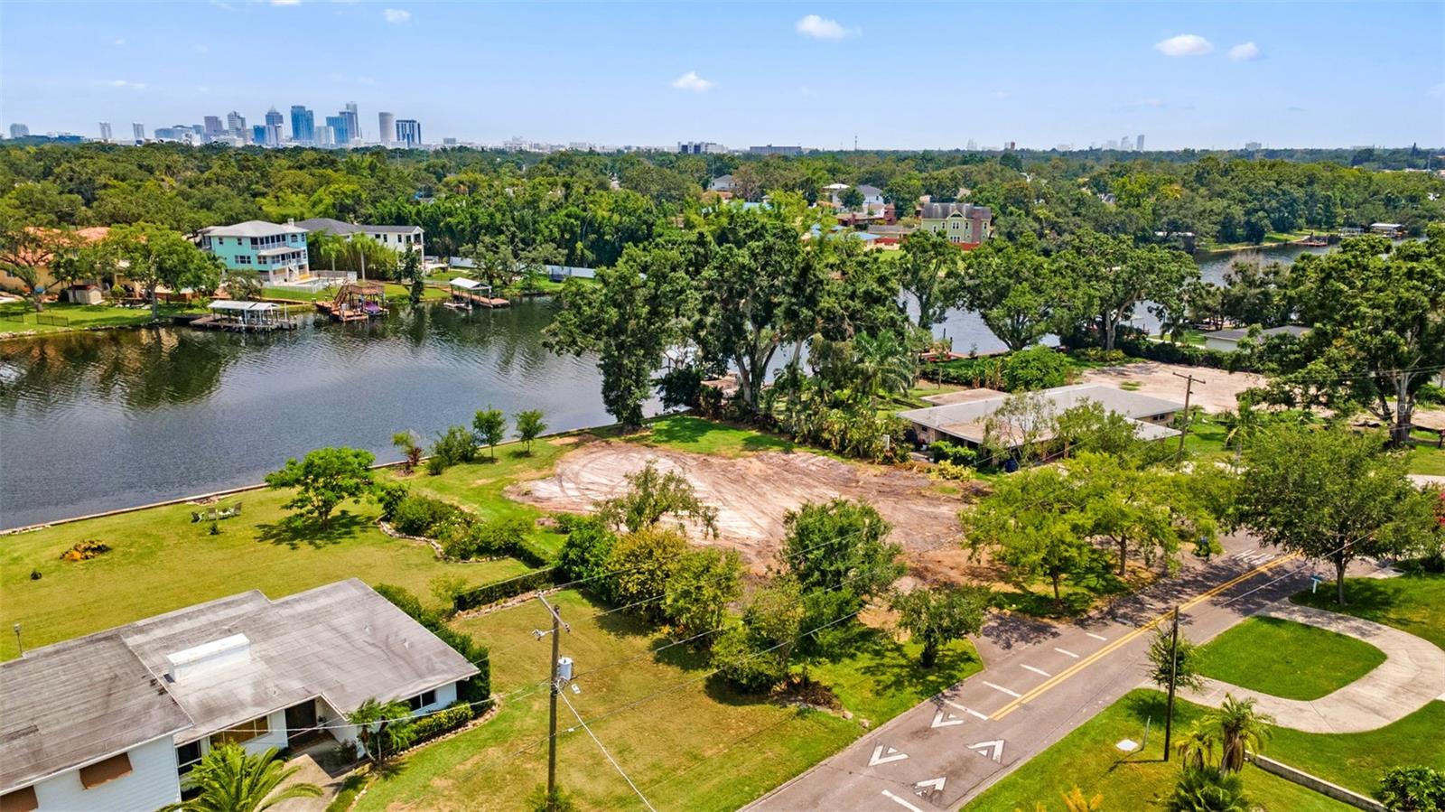 Image 10 of 32 For 4205 River View Avenue