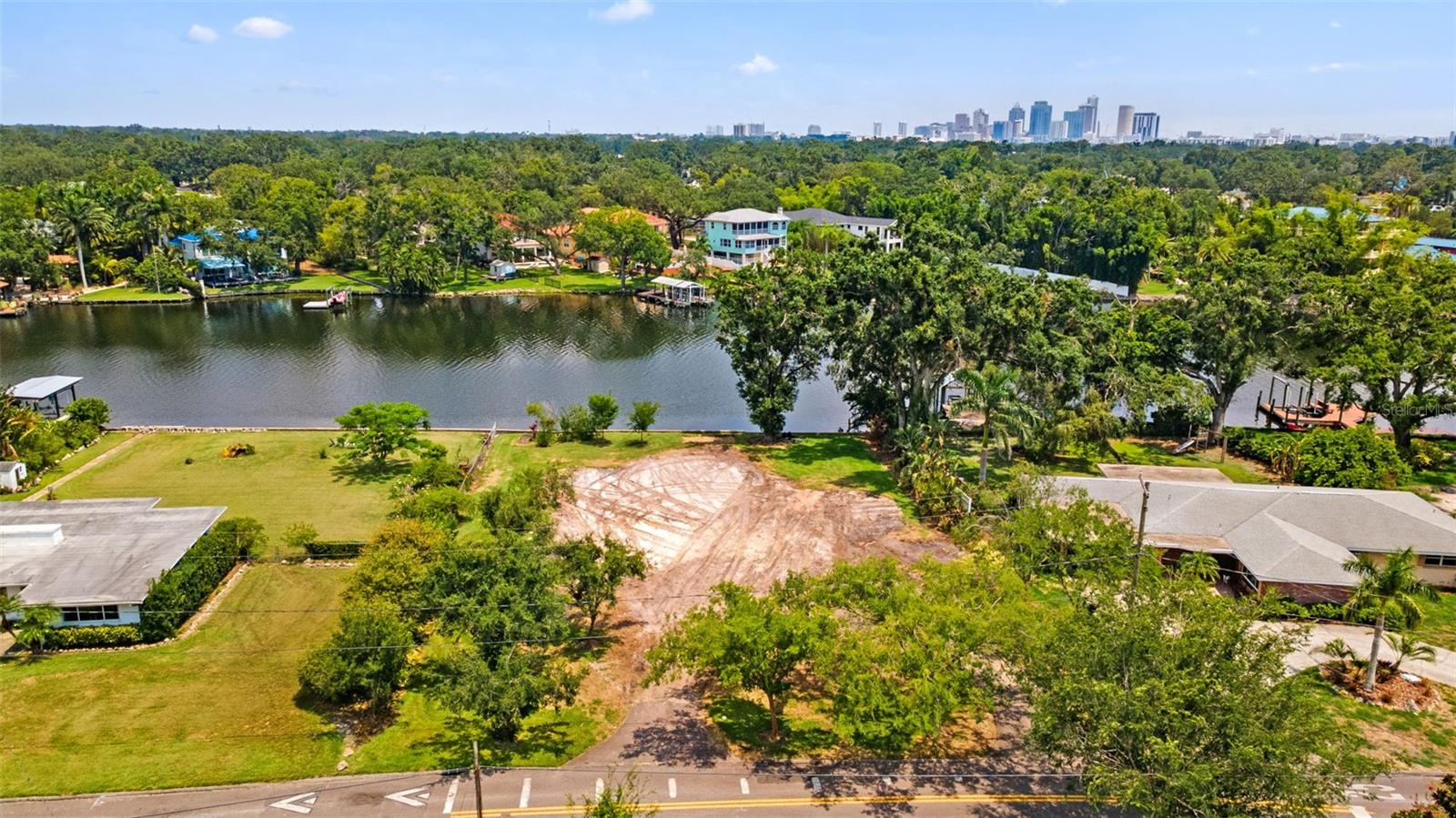 Image 11 of 32 For 4205 River View Avenue