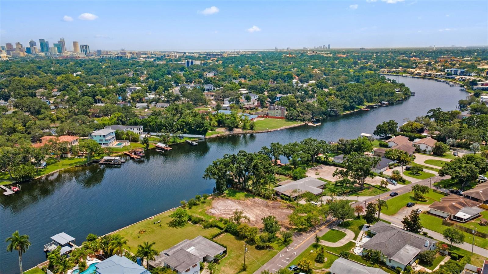 Image 21 of 32 For 4205 River View Avenue
