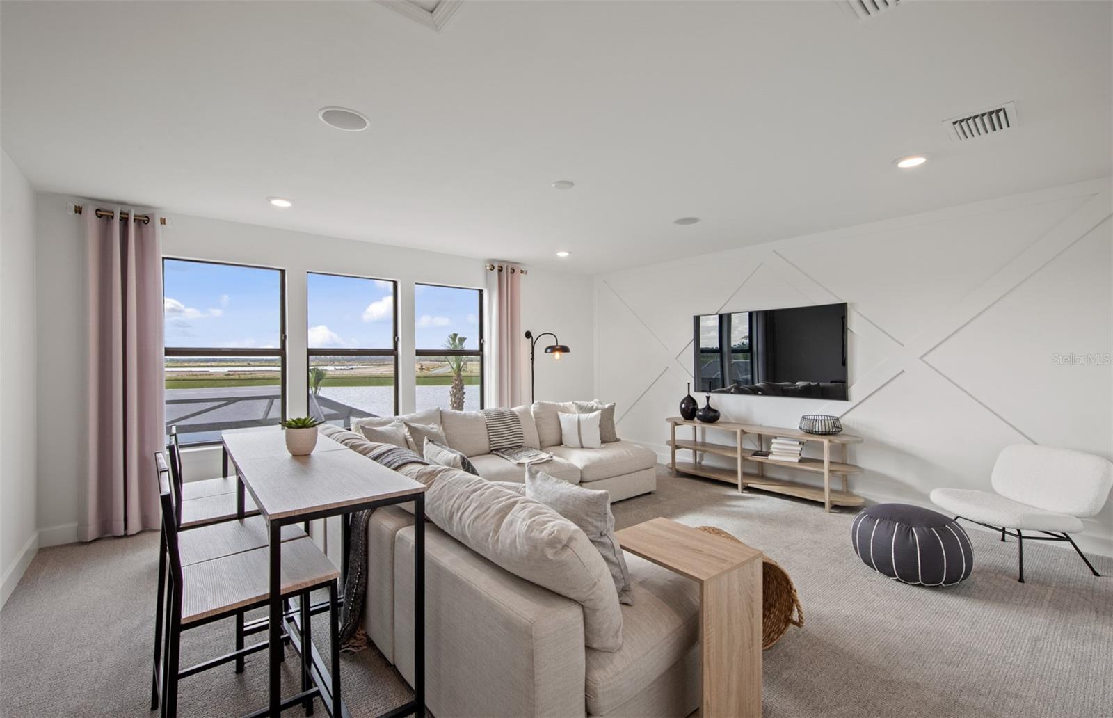 Image 31 of 59 For 16423 Sapphire Point Drive