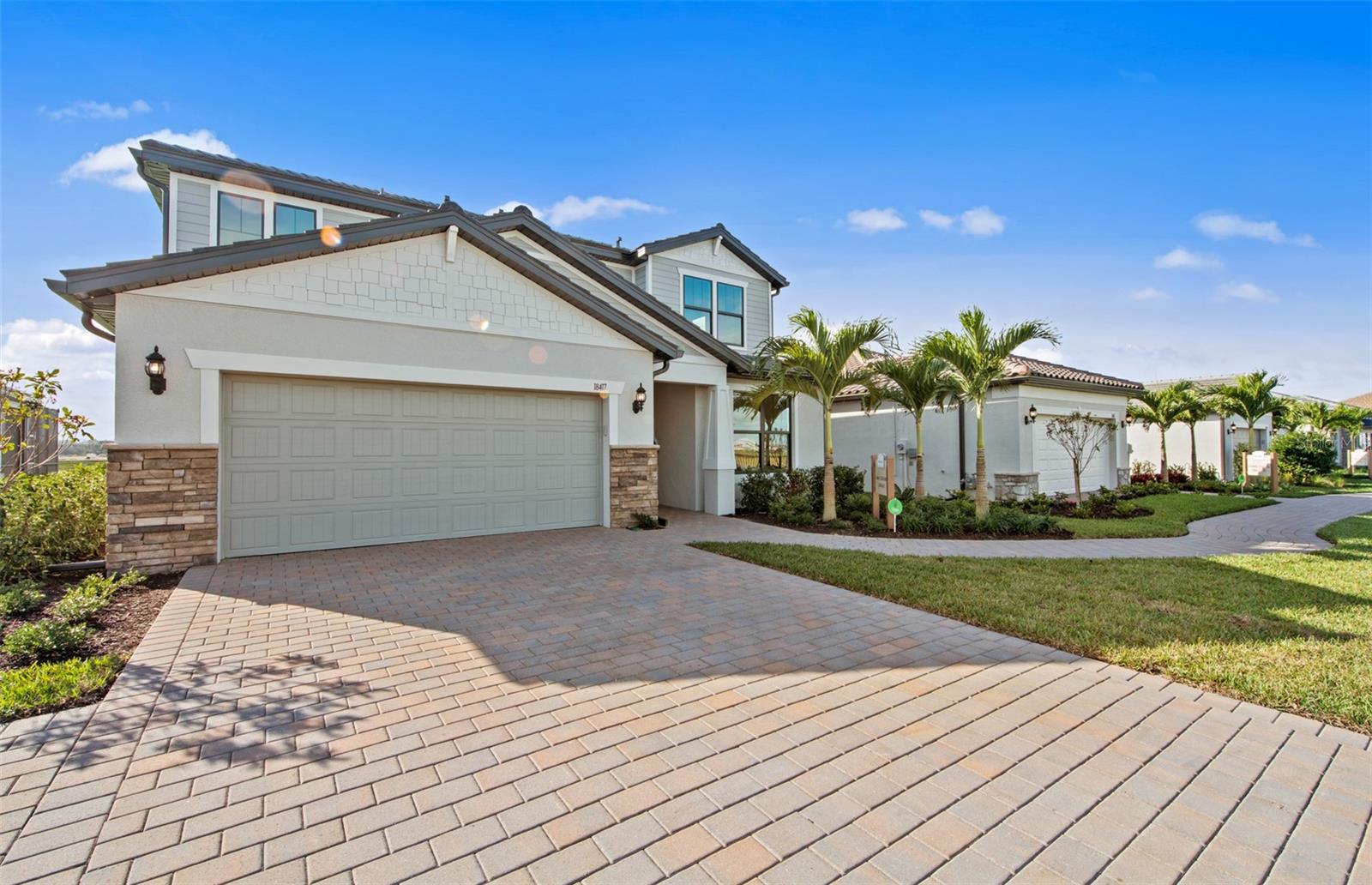 Image 4 of 59 For 16423 Sapphire Point Drive