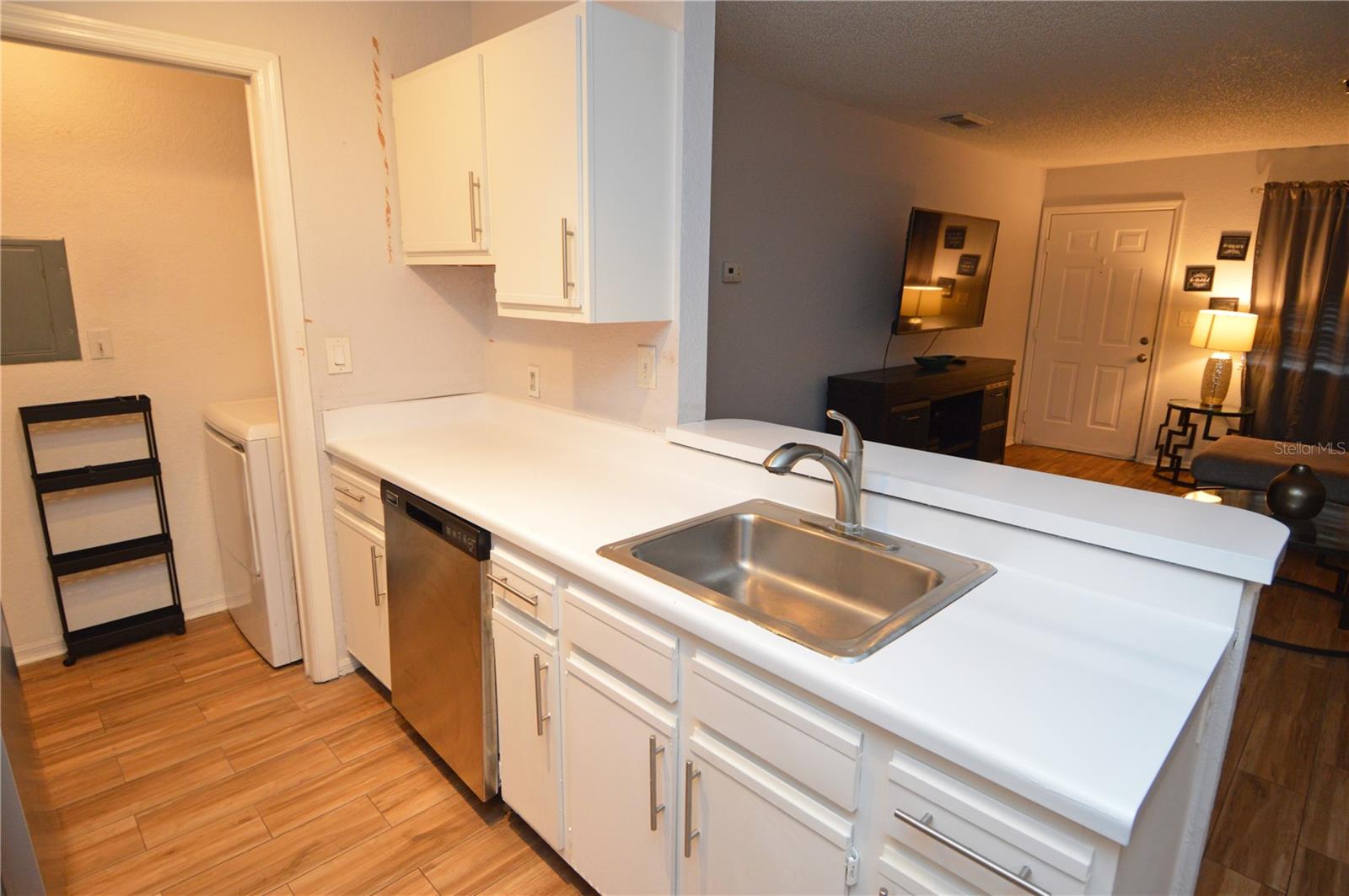 Image 10 of 97 For 10265 Gandy Boulevard N 1409