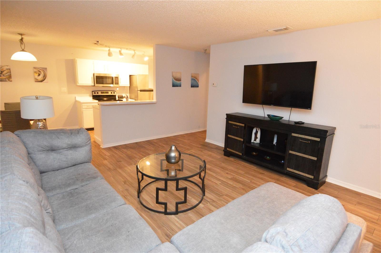 Image 16 of 97 For 10265 Gandy Boulevard N 1409