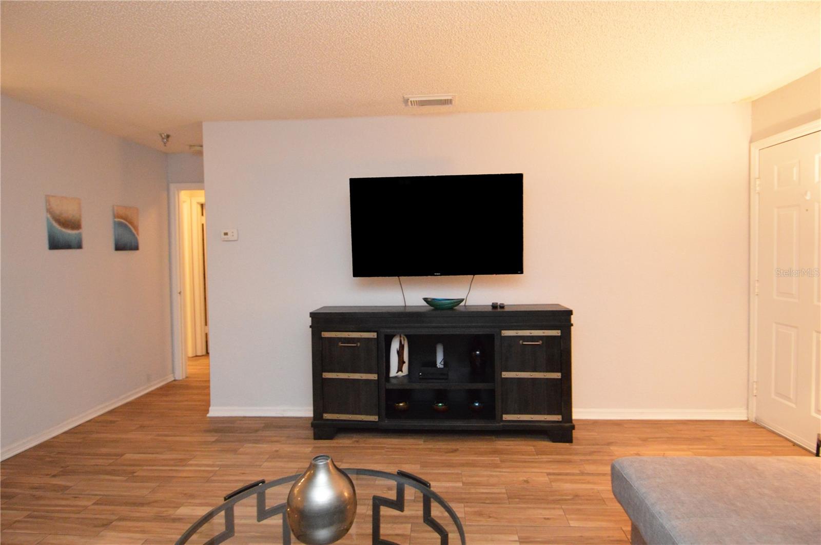 Image 22 of 97 For 10265 Gandy Boulevard N 1409