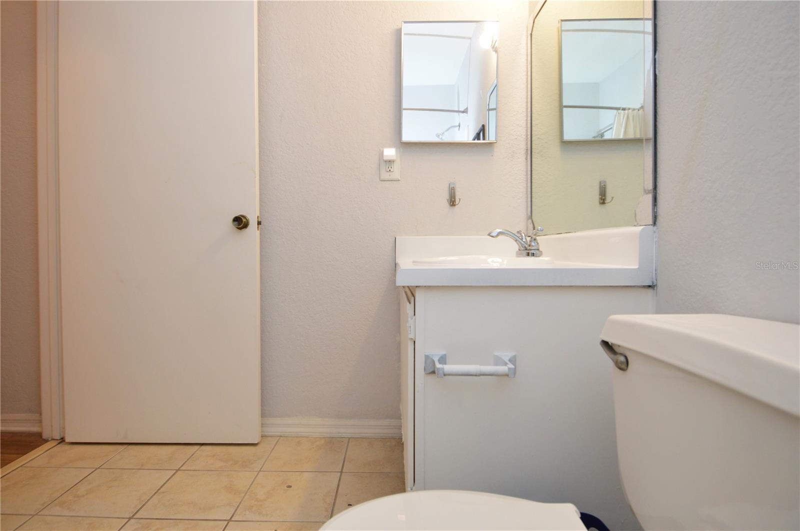 Image 35 of 97 For 10265 Gandy Boulevard N 1409
