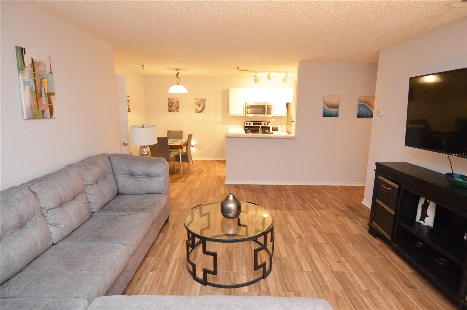 Image 6 of 97 For 10265 Gandy Boulevard N 1409