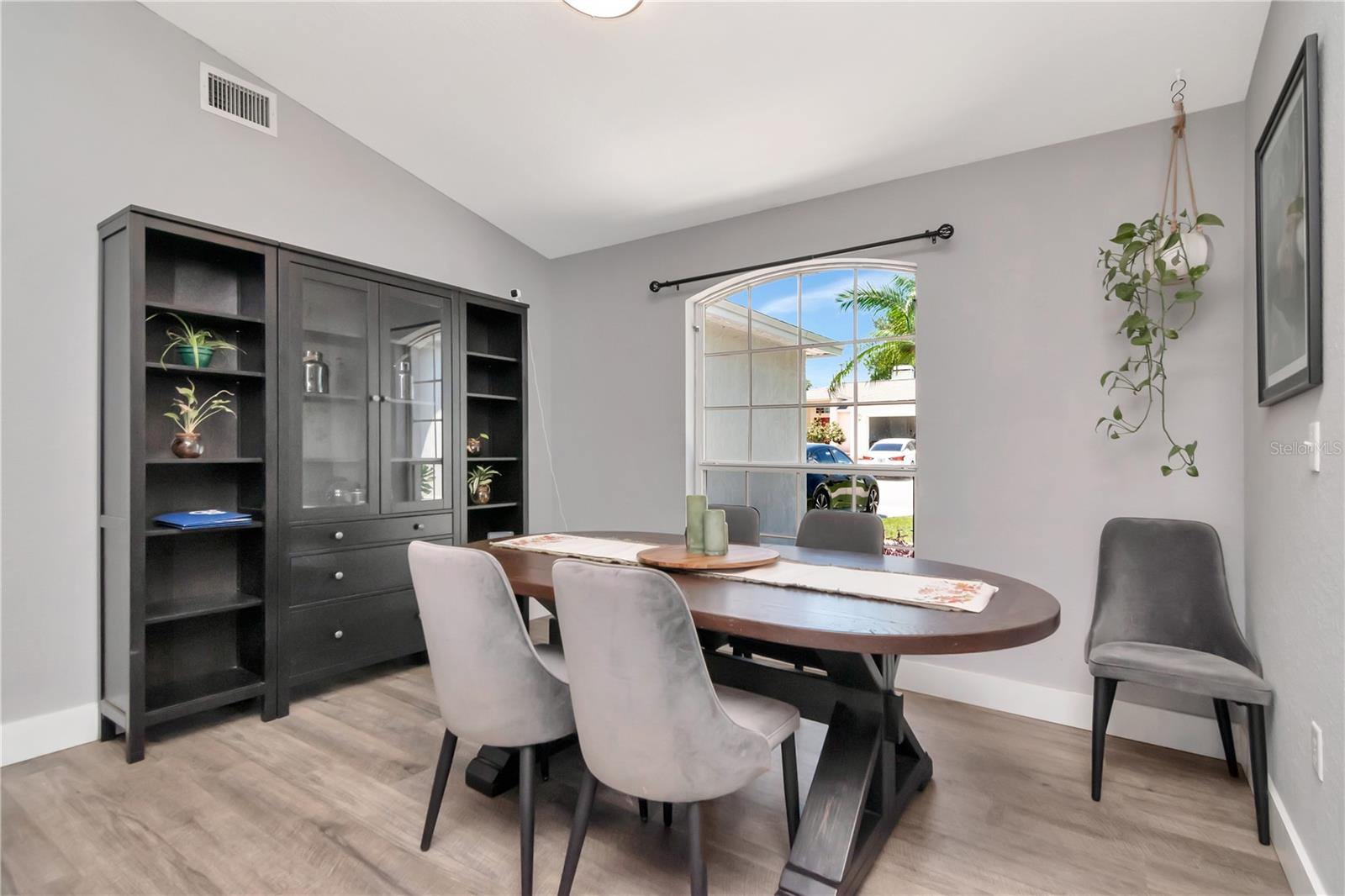 Image 12 of 51 For 2869 Hickory Ridge Drive