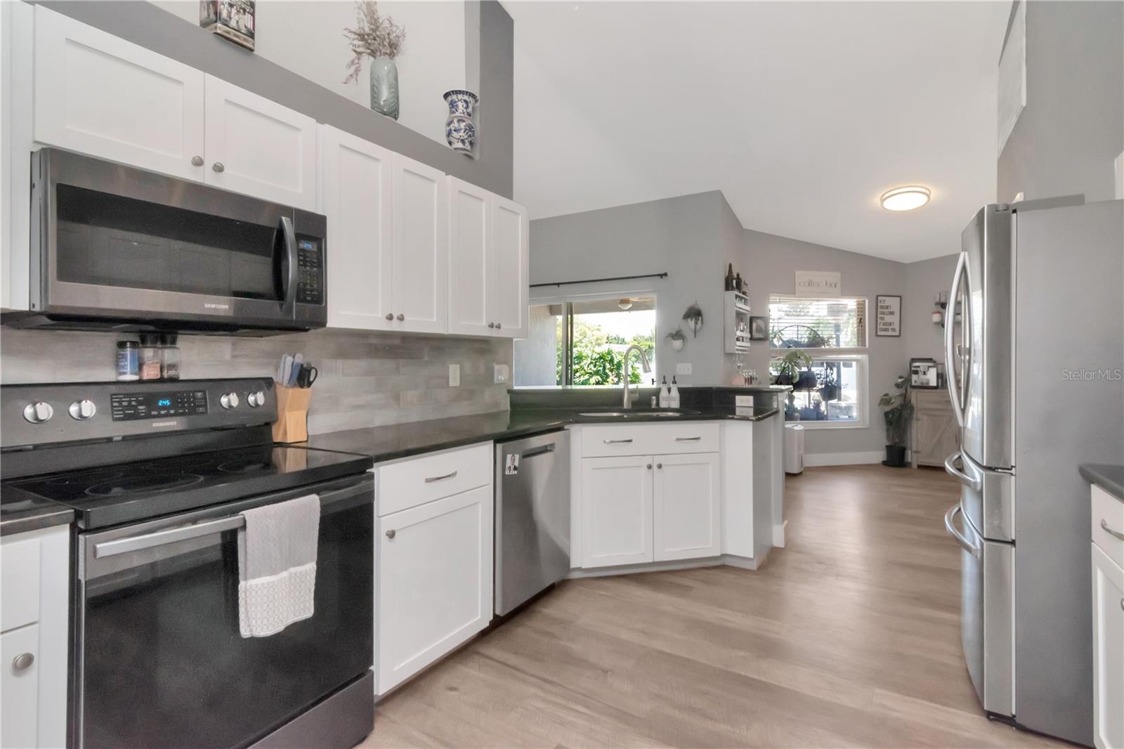 Image 16 of 51 For 2869 Hickory Ridge Drive
