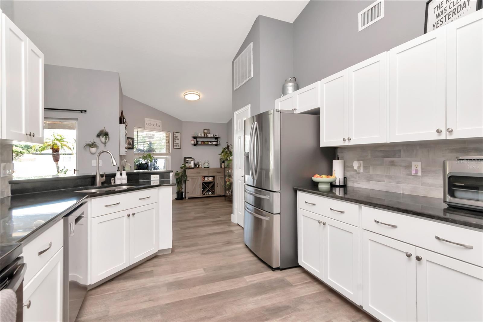 Image 19 of 51 For 2869 Hickory Ridge Drive