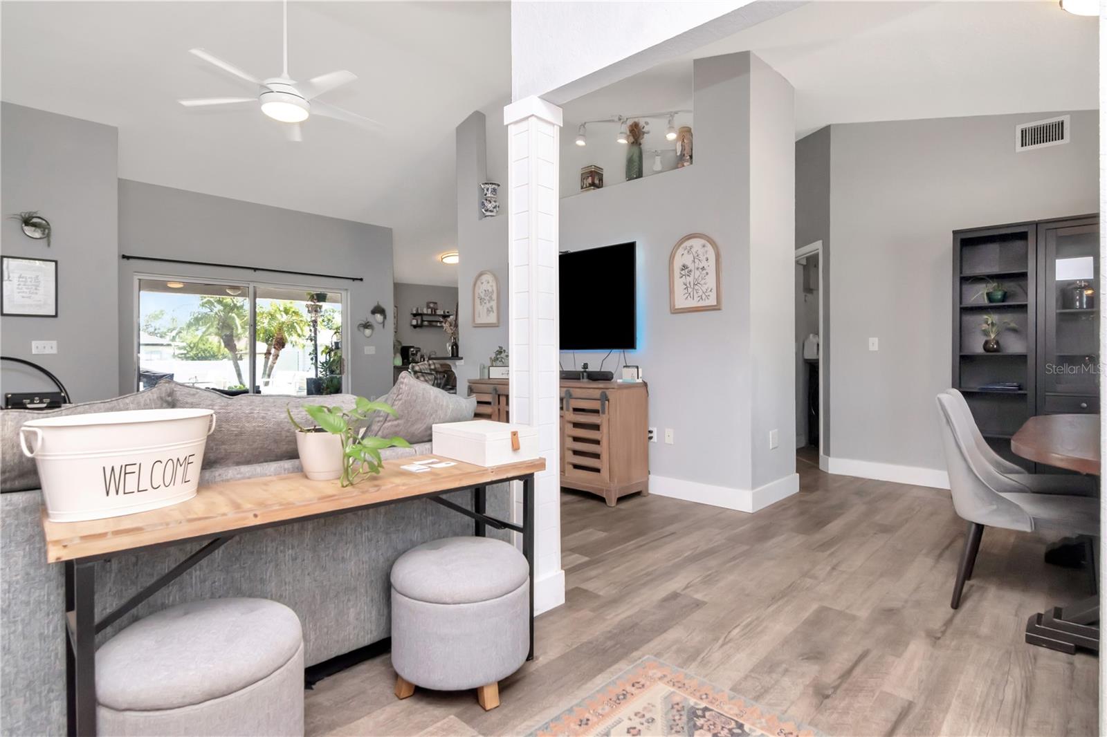 Image 6 of 51 For 2869 Hickory Ridge Drive