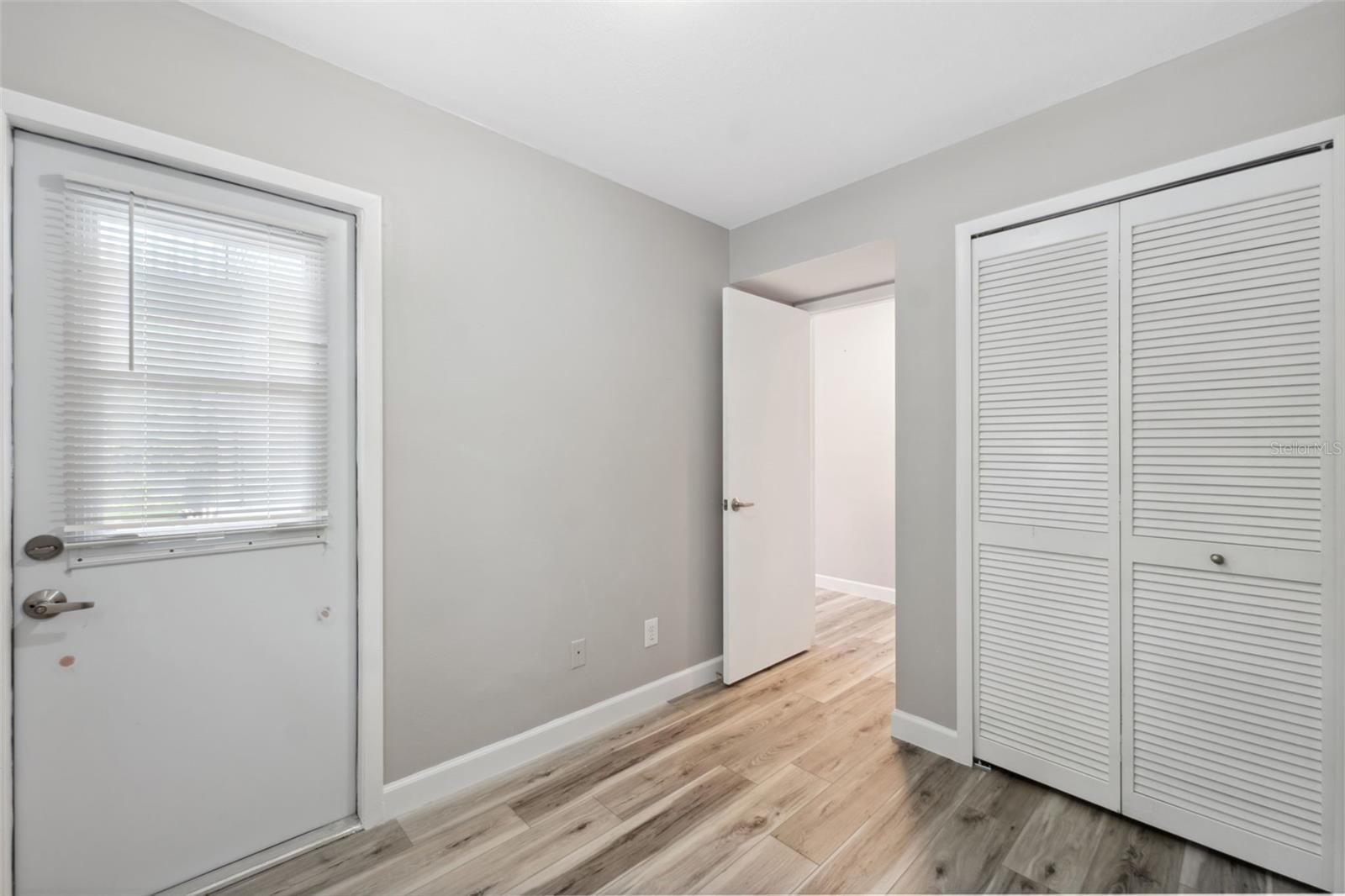 Image 21 of 44 For 428 Klosterman Road W