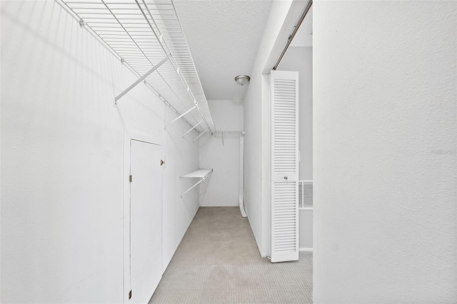 Image 25 of 44 For 428 Klosterman Road W